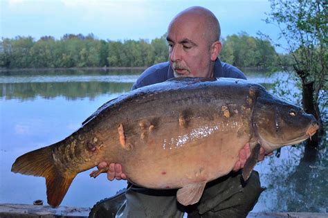 Where Are the Best Carp Fishing Holiday Spots in the UK?