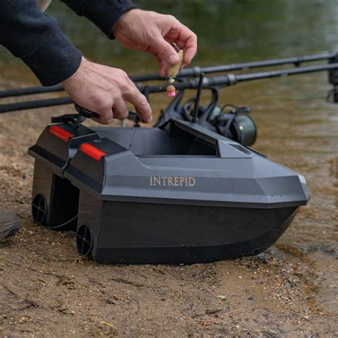 Future Carping Intrepid Bait Boat Limited Edition Carbon
